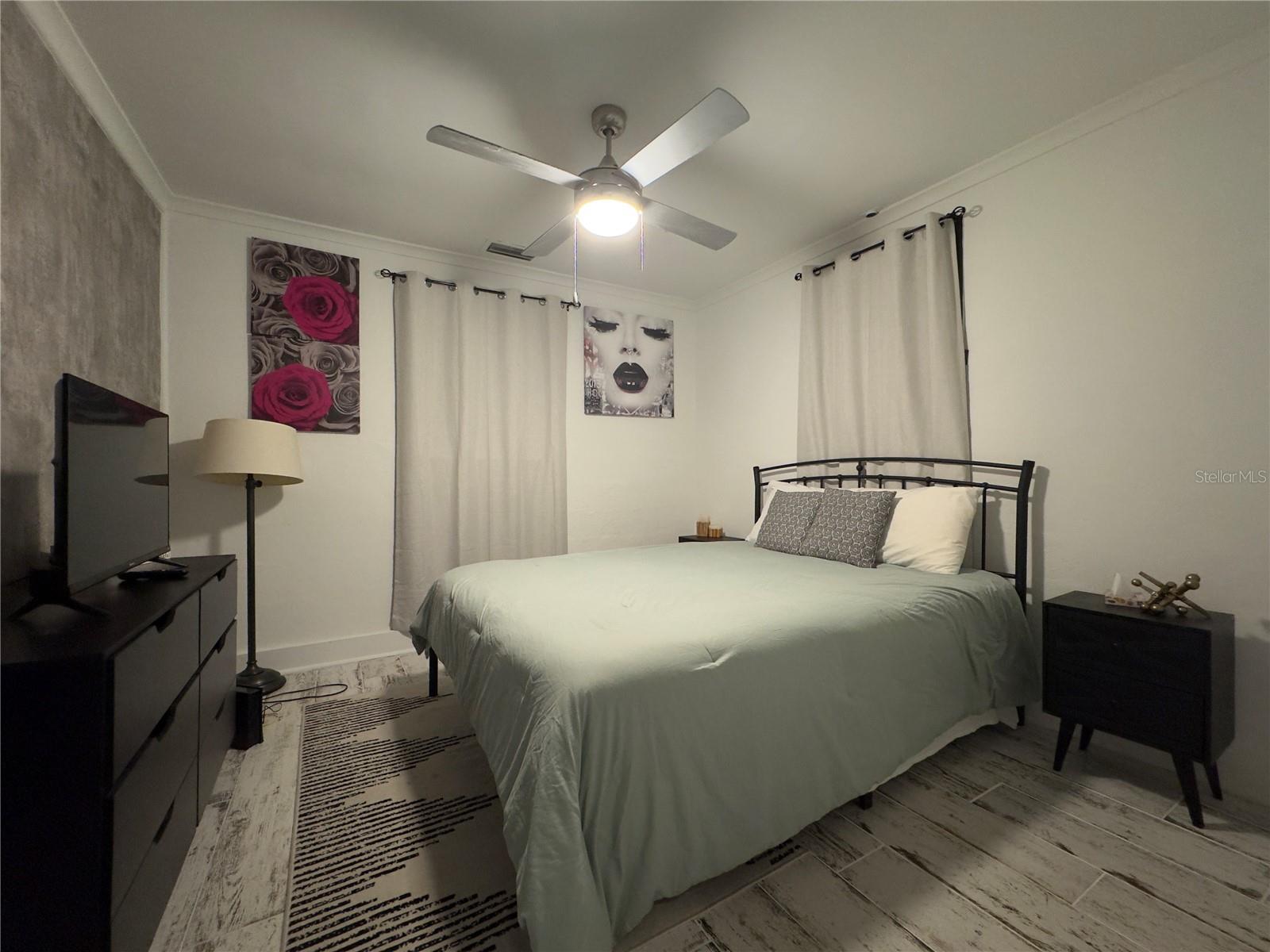 Image 51 of 72 For 609 Azeele Street