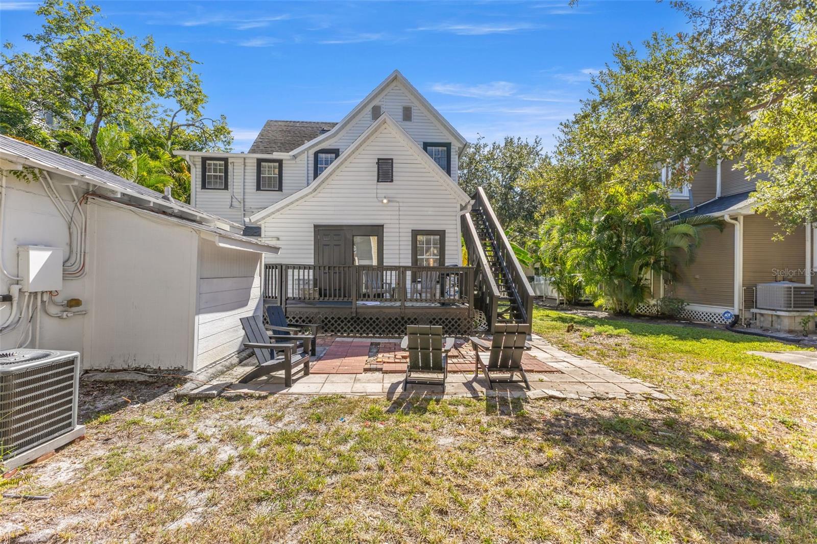 Image 56 of 72 For 609 Azeele Street