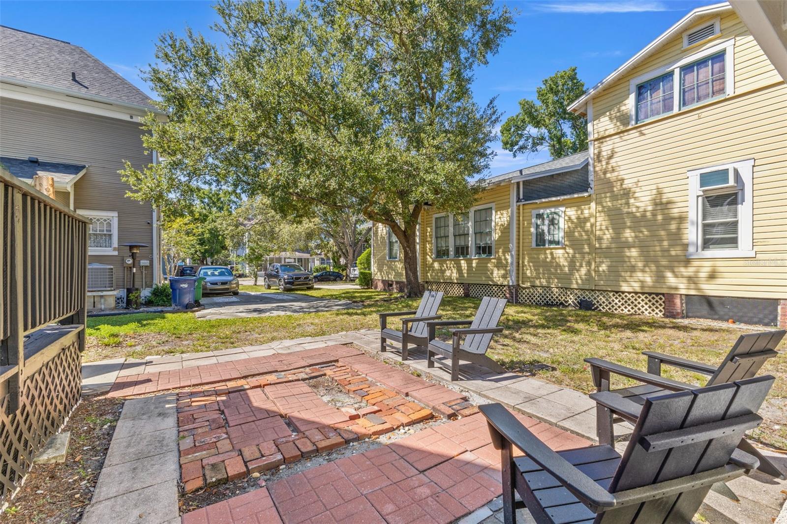 Image 58 of 72 For 609 Azeele Street