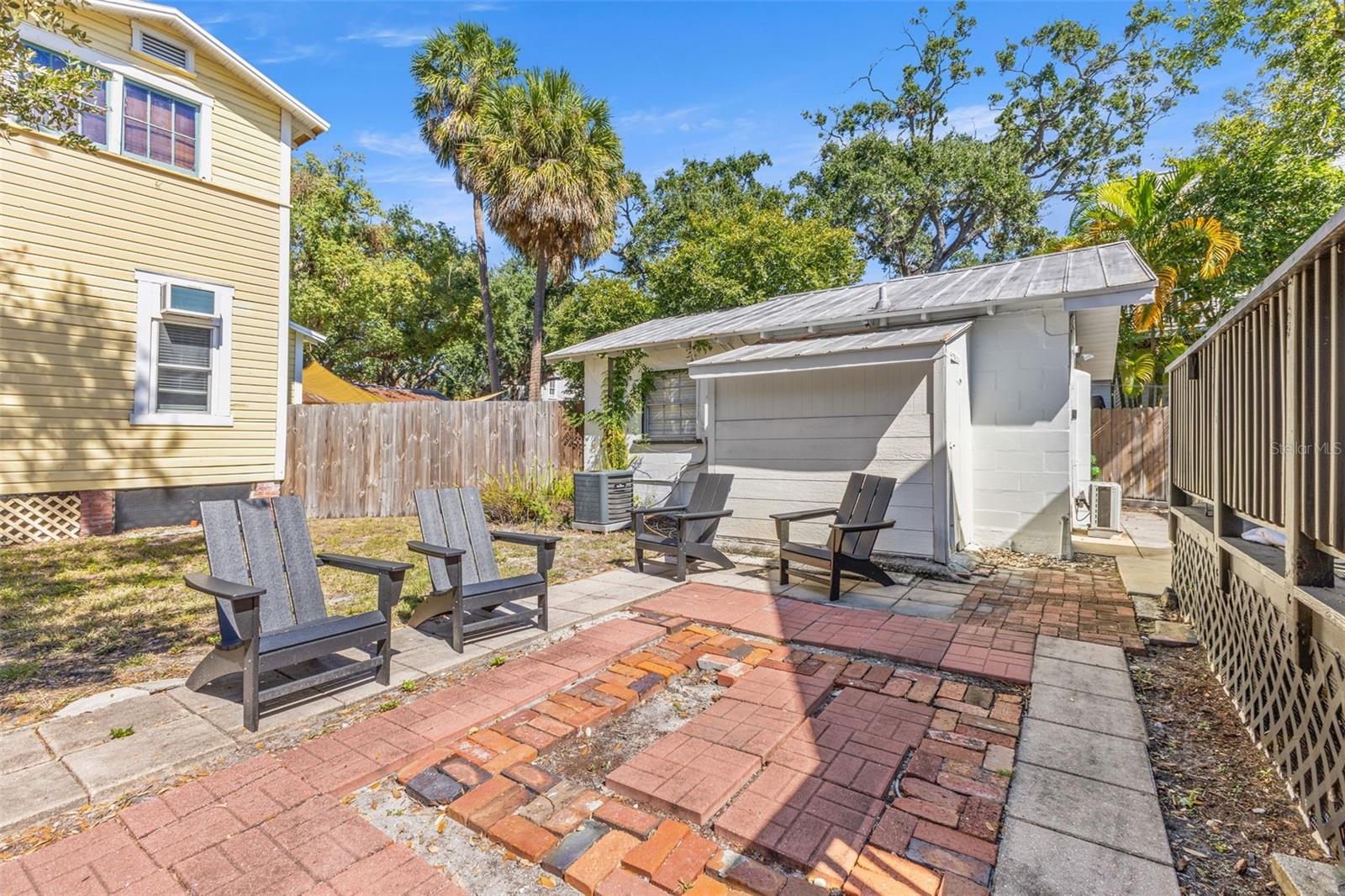 Image 59 of 72 For 609 Azeele Street