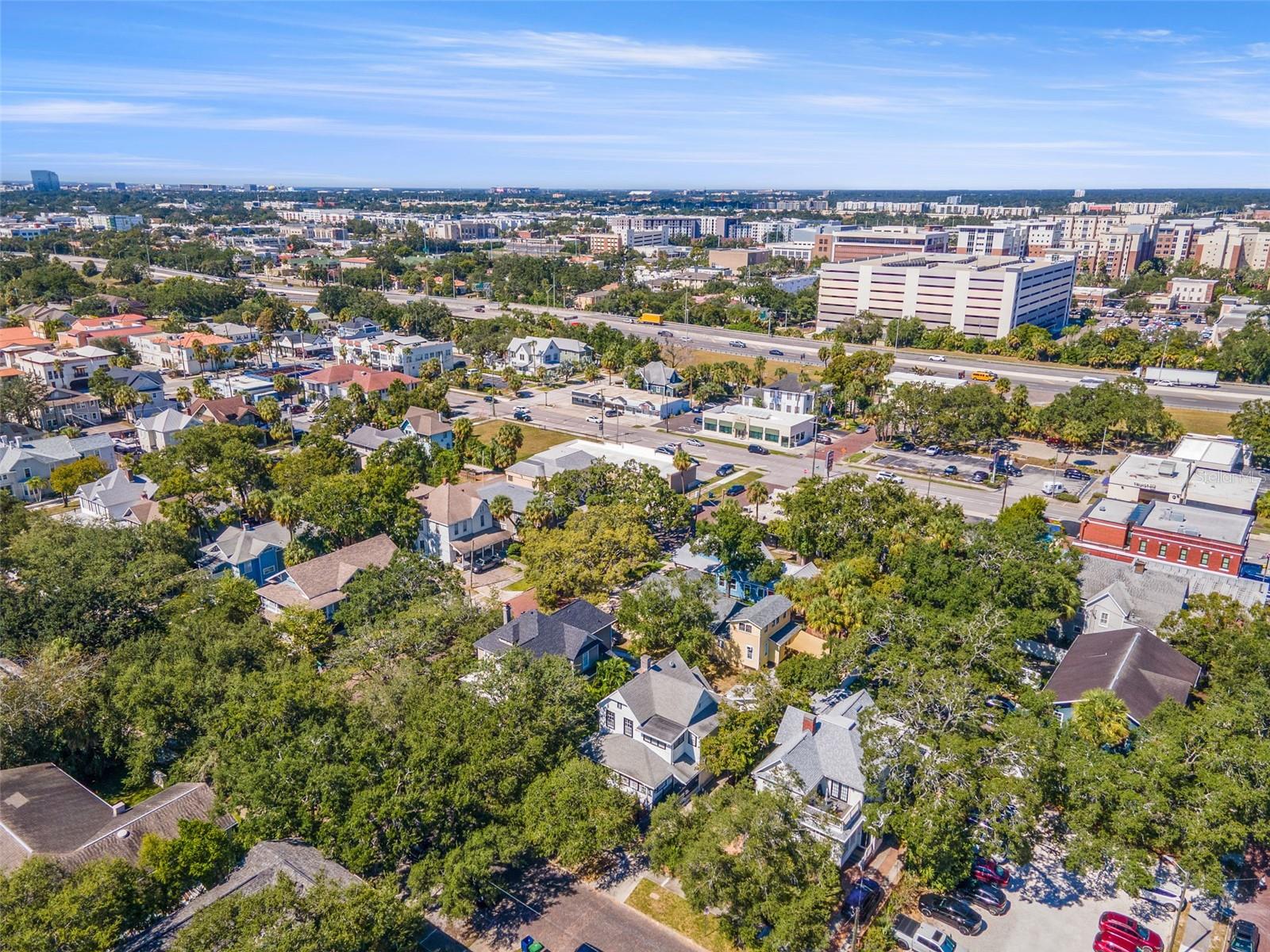 Image 62 of 72 For 609 Azeele Street