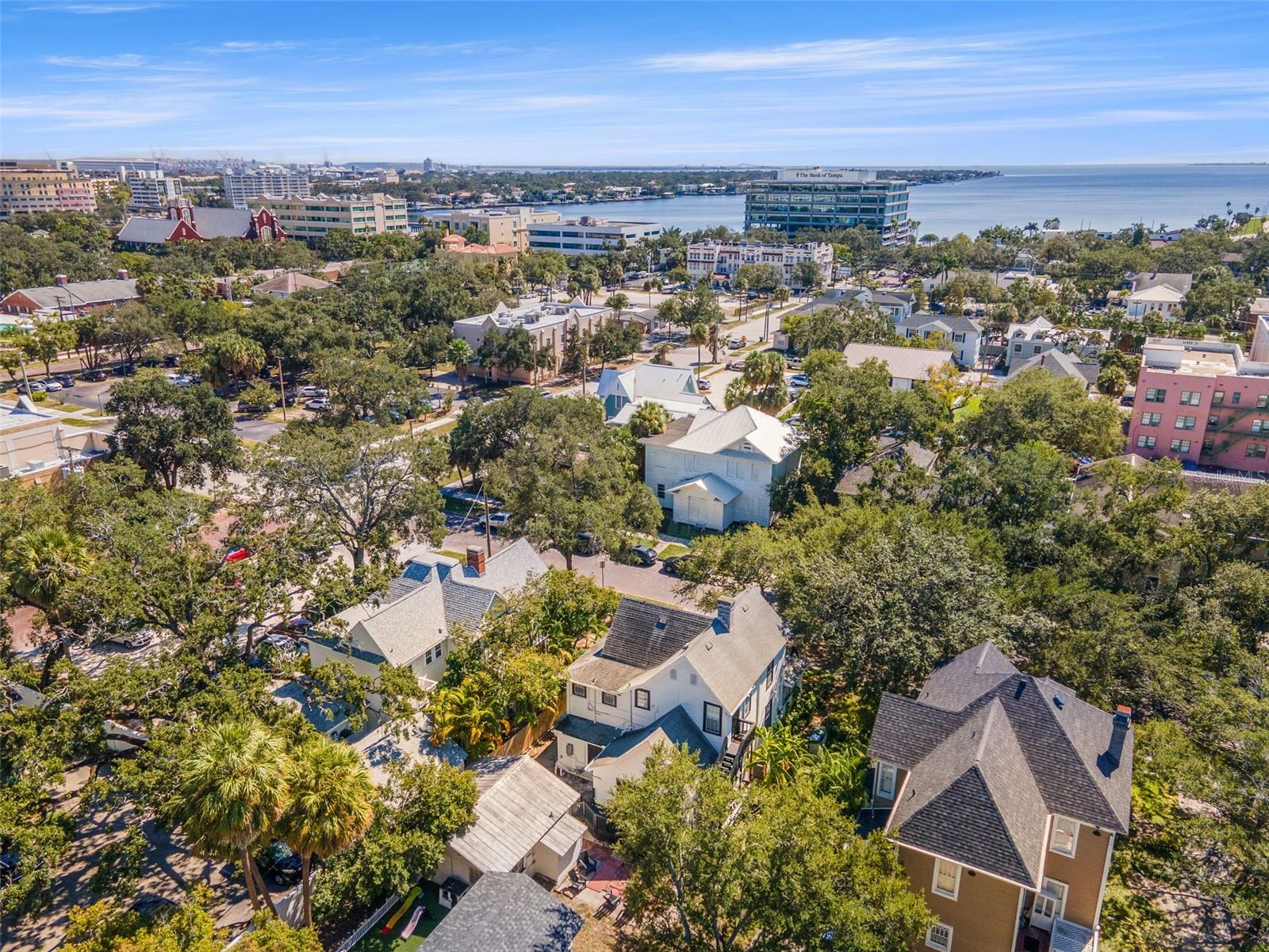 Image 67 of 72 For 609 Azeele Street