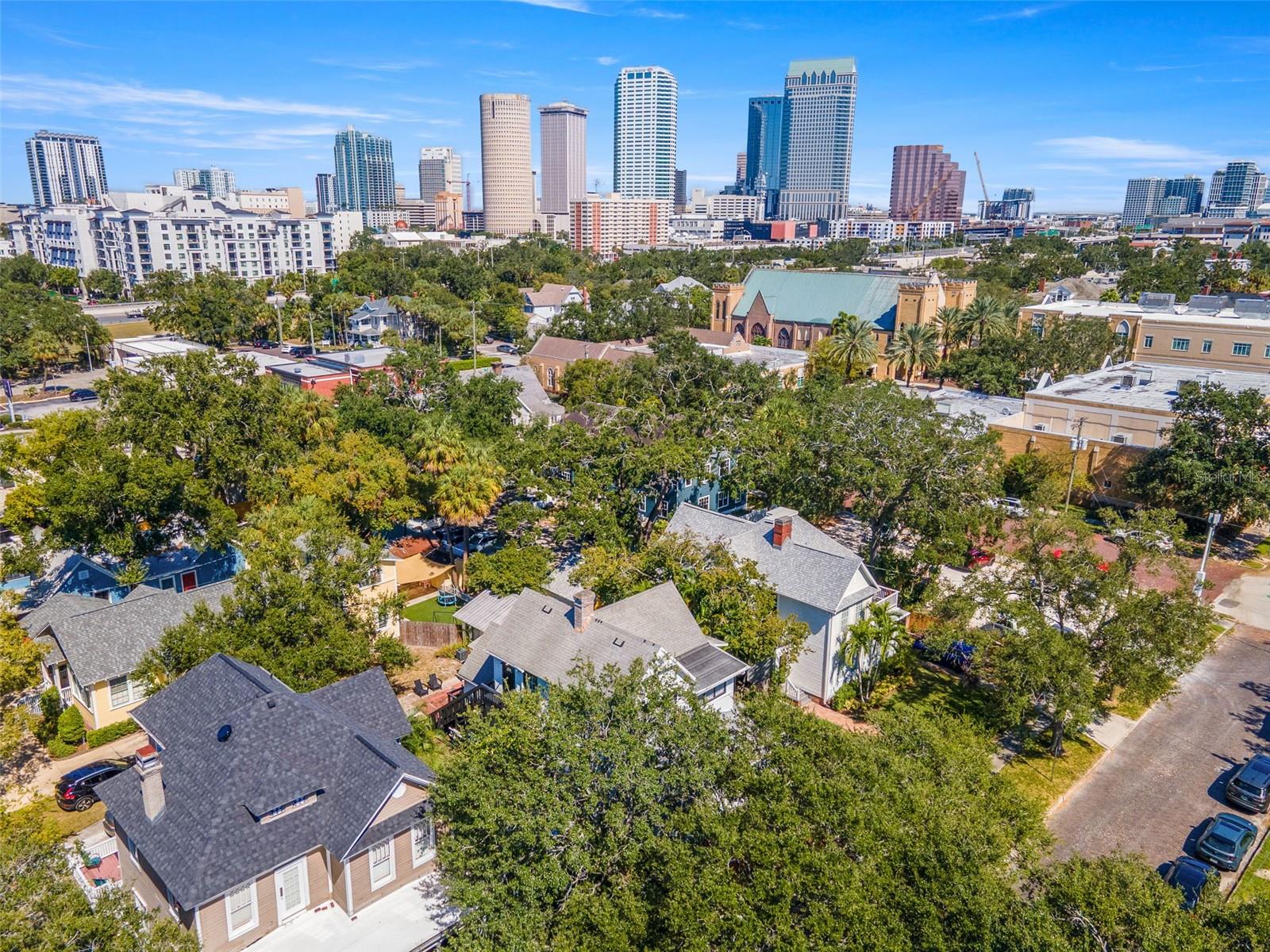 Image 72 of 72 For 609 Azeele Street