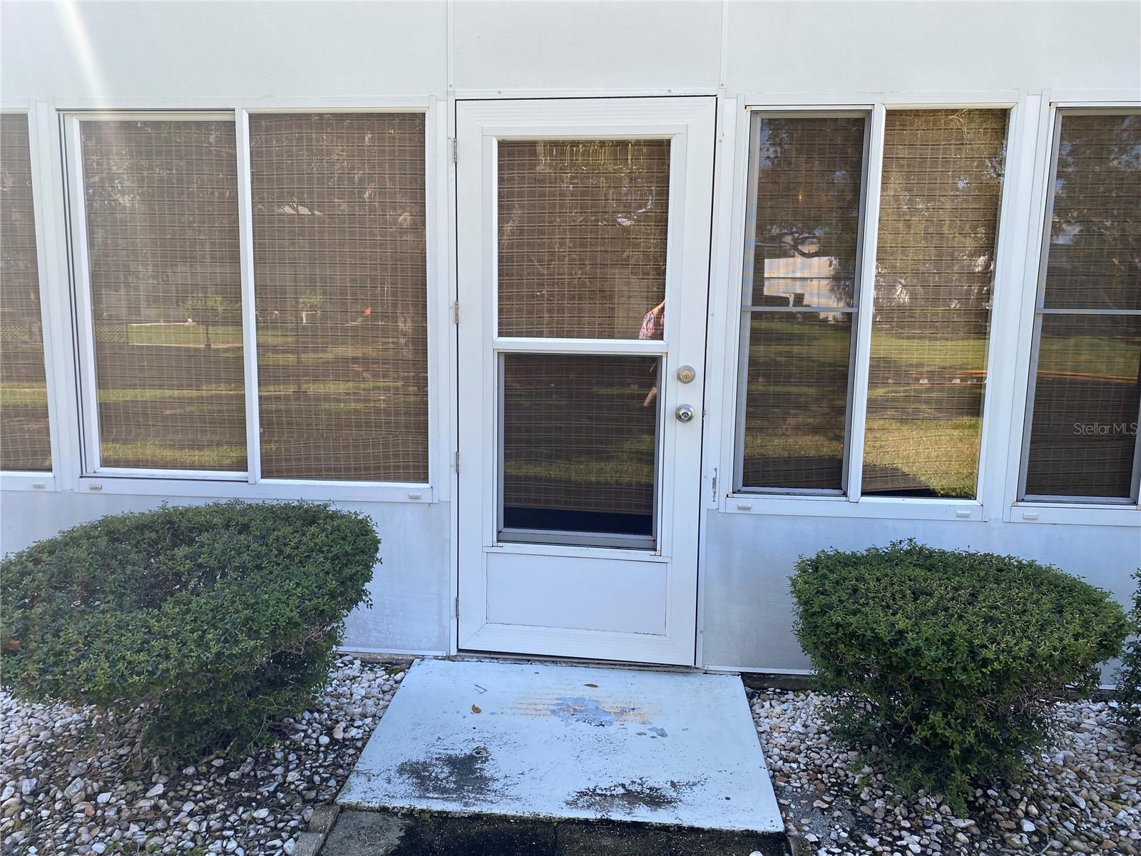 Listing photo id 16 for 8220 112th Street 109