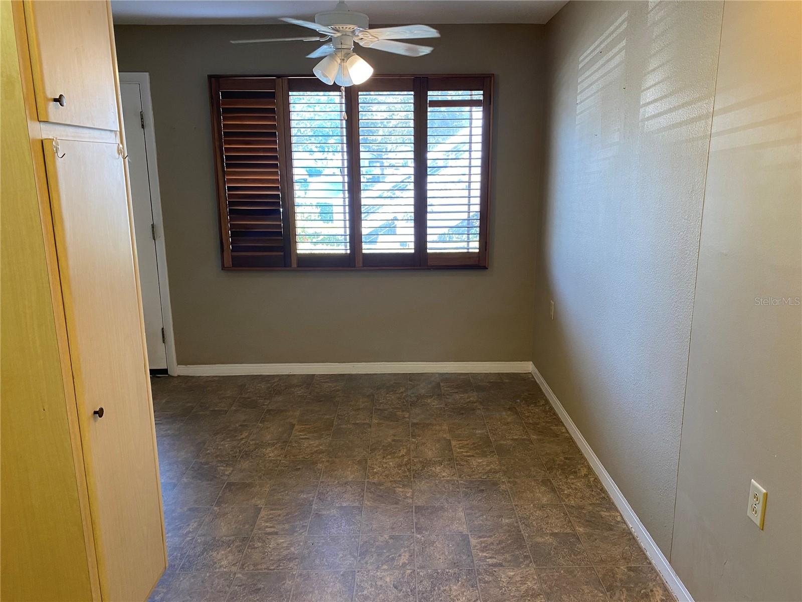 Listing photo id 3 for 8220 112th Street 109