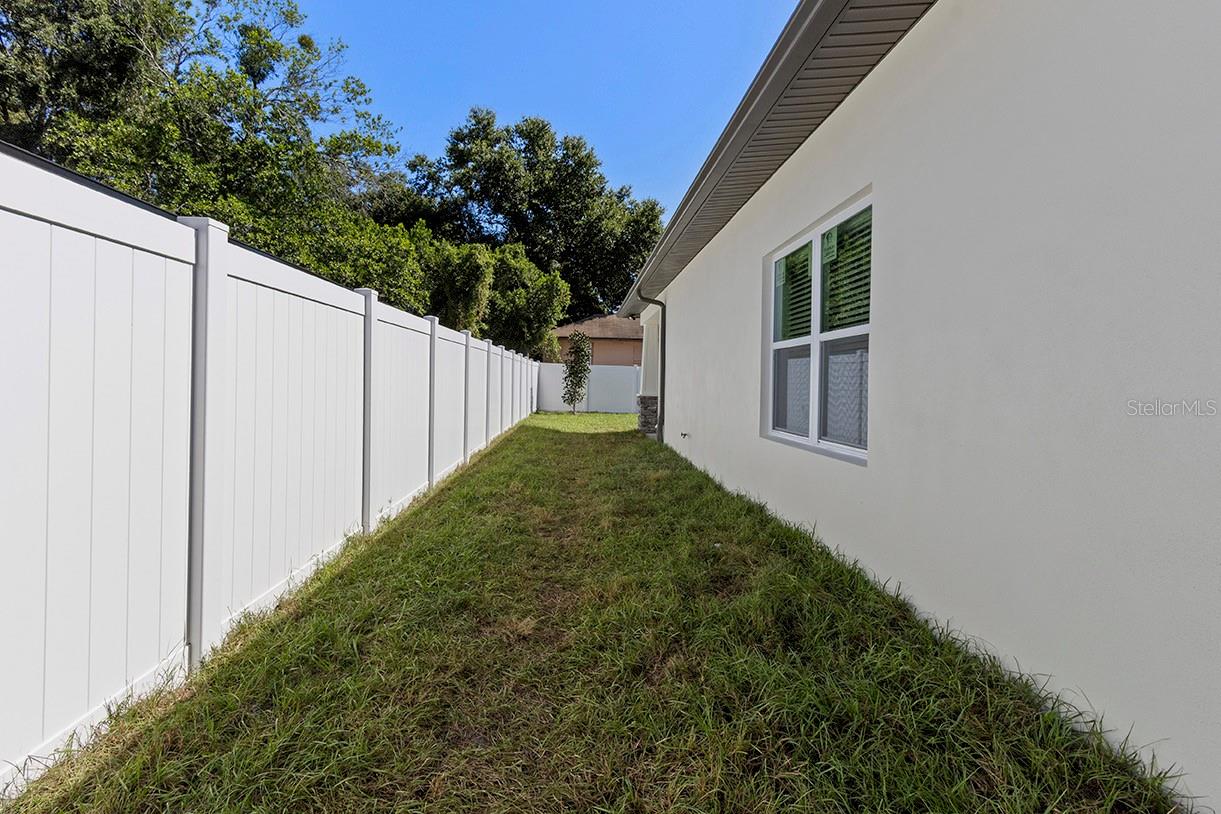 Image 31 of 38 For 8103 Klondyke Street