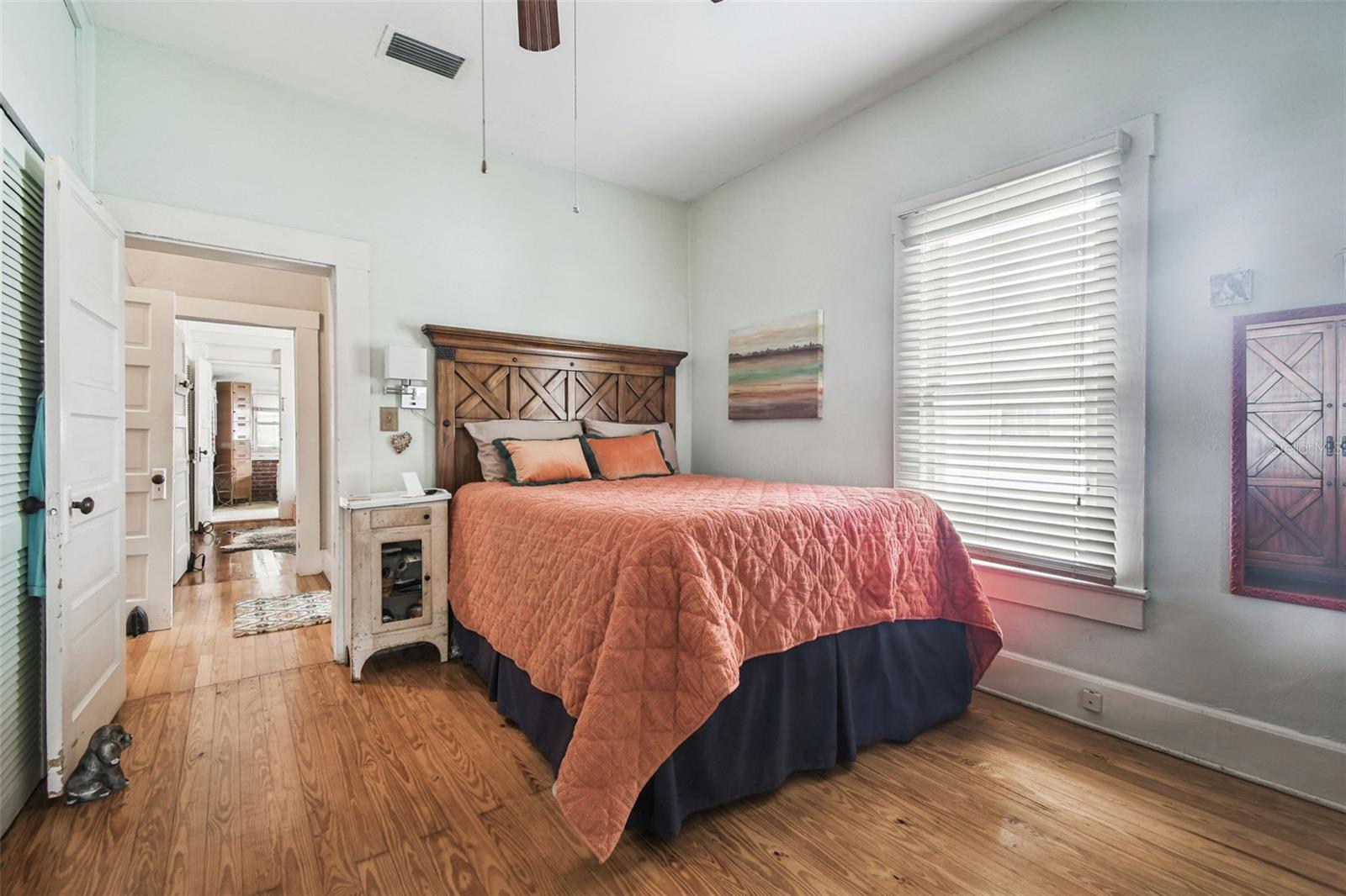 Image 29 of 93 For 708 Warnell Street