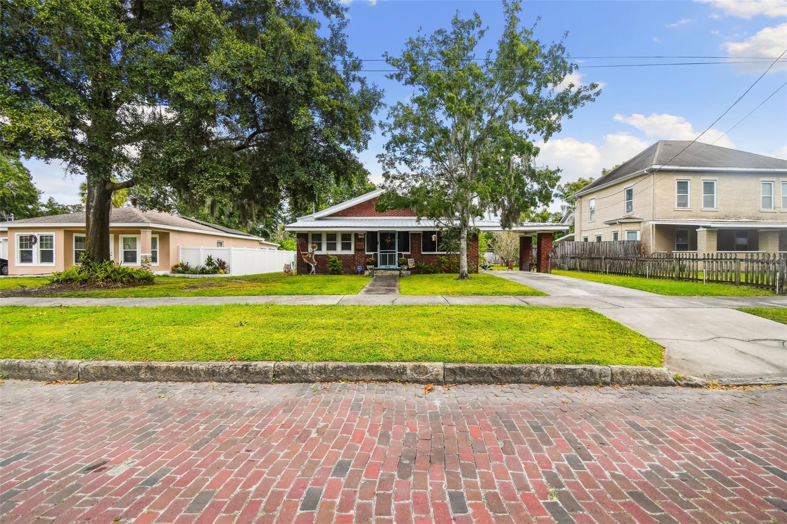 Image 4 of 93 For 708 Warnell Street