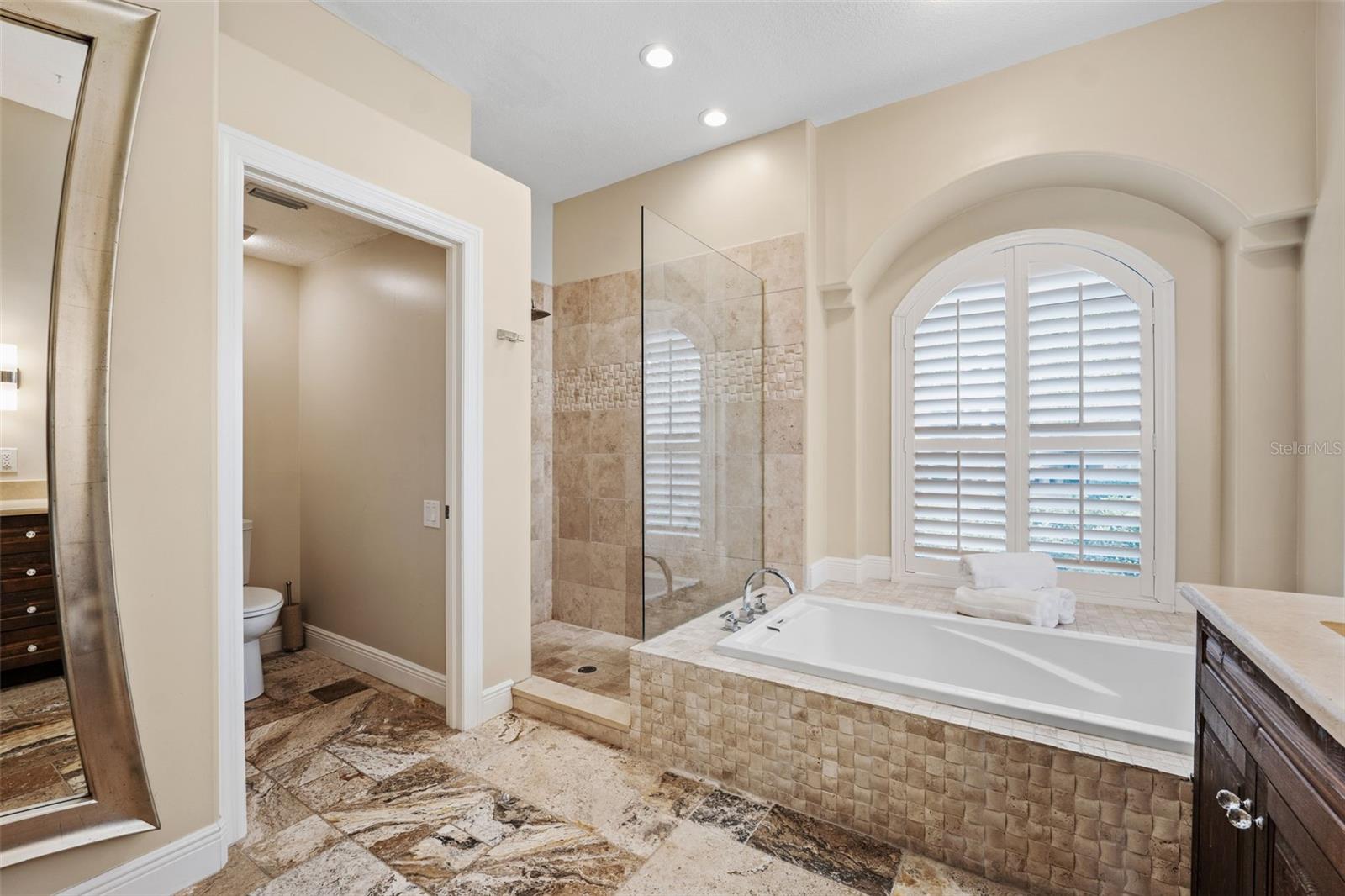 Image 34 of 69 For 5904 Pelican Bay Plaza S