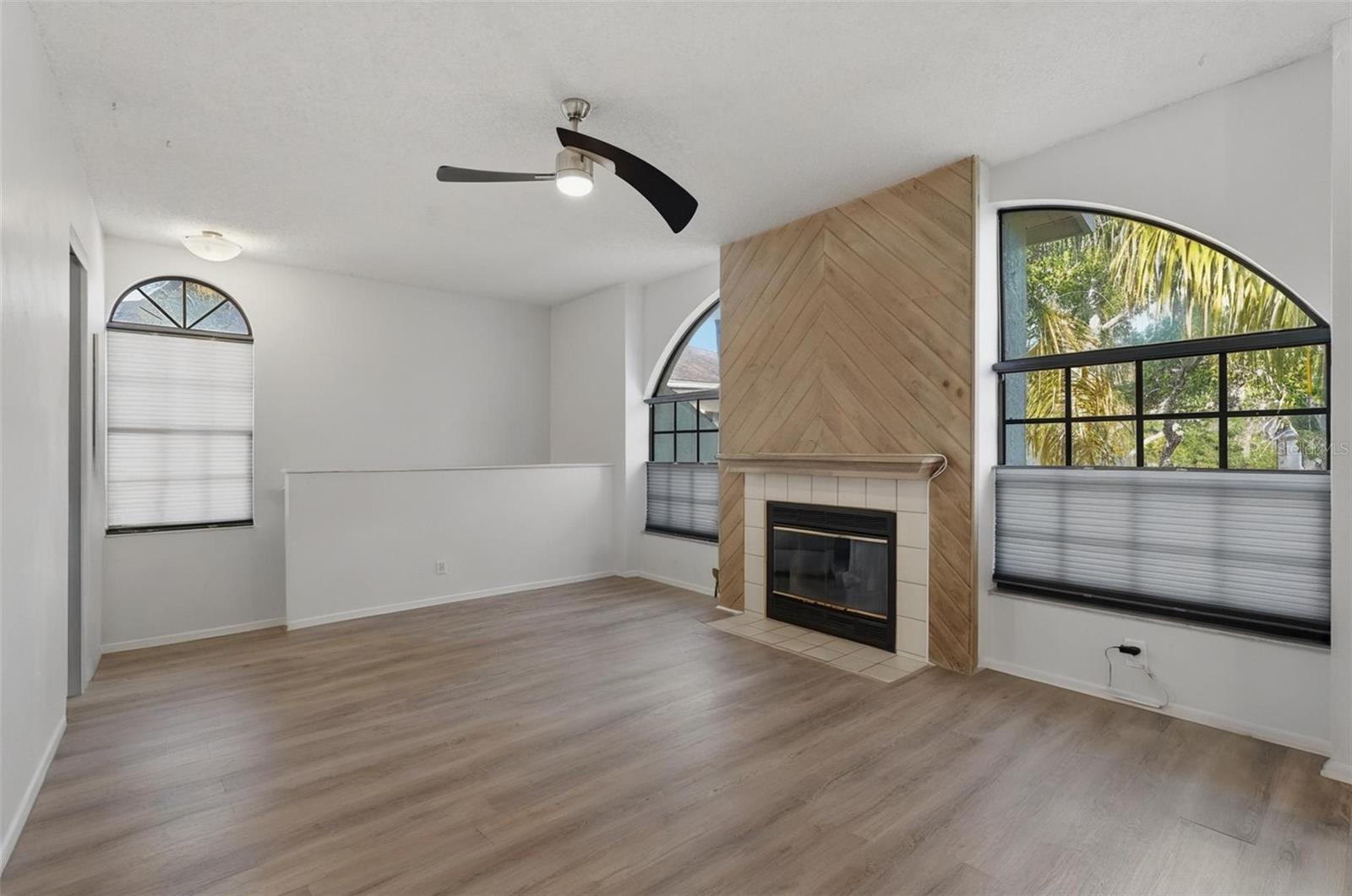 Image 12 of 63 For 3350 Mermoor Drive 1201