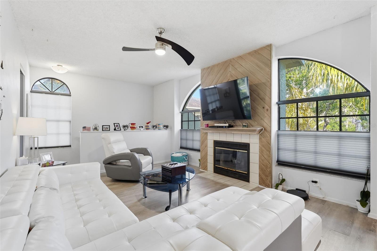 Image 13 of 63 For 3350 Mermoor Drive 1201