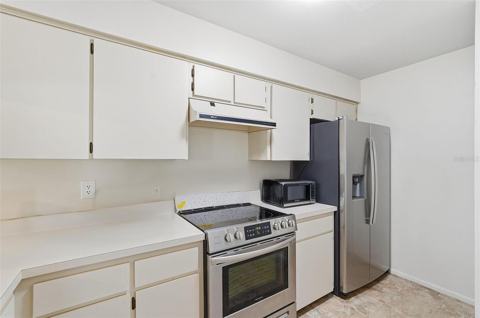Image 28 of 63 For 3350 Mermoor Drive 1201