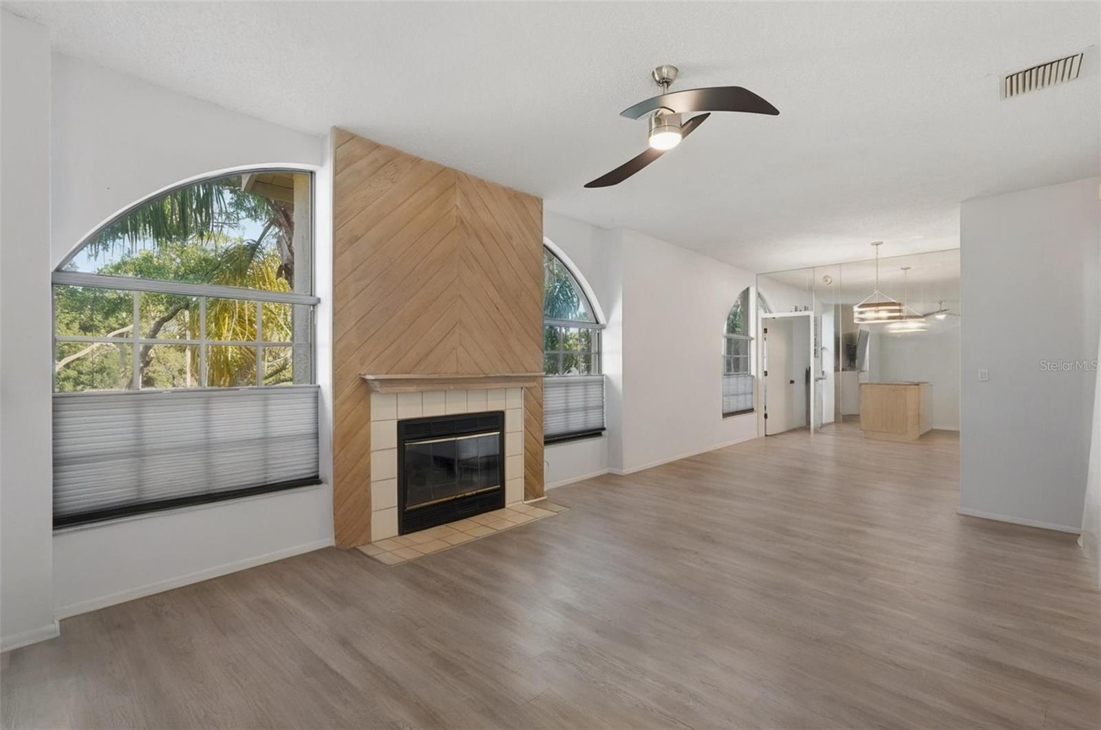 Image 6 of 63 For 3350 Mermoor Drive 1201