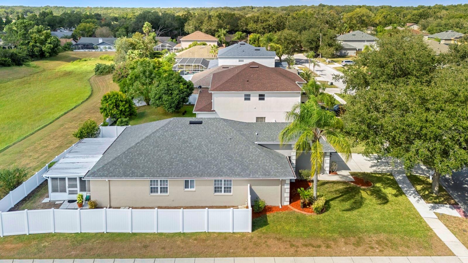 Image 40 of 42 For 2801 Queen Alberta Drive