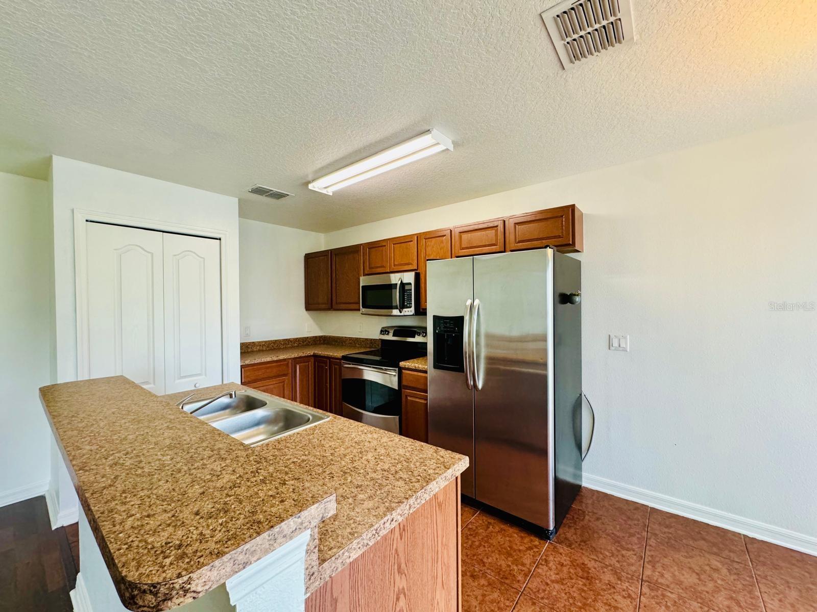 Image 24 of 36 For 4518 Ashburn Square Drive