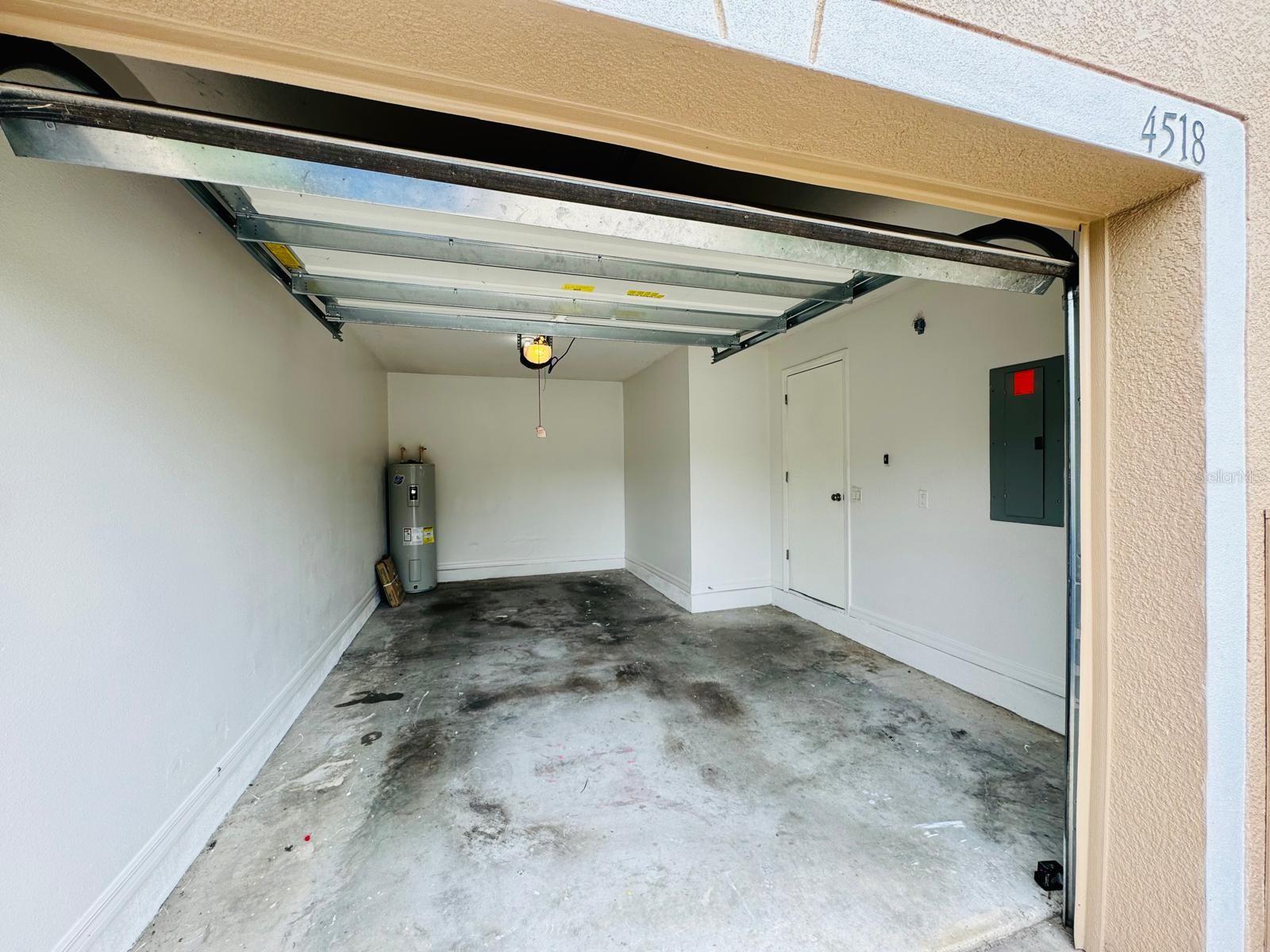 Image 32 of 36 For 4518 Ashburn Square Drive