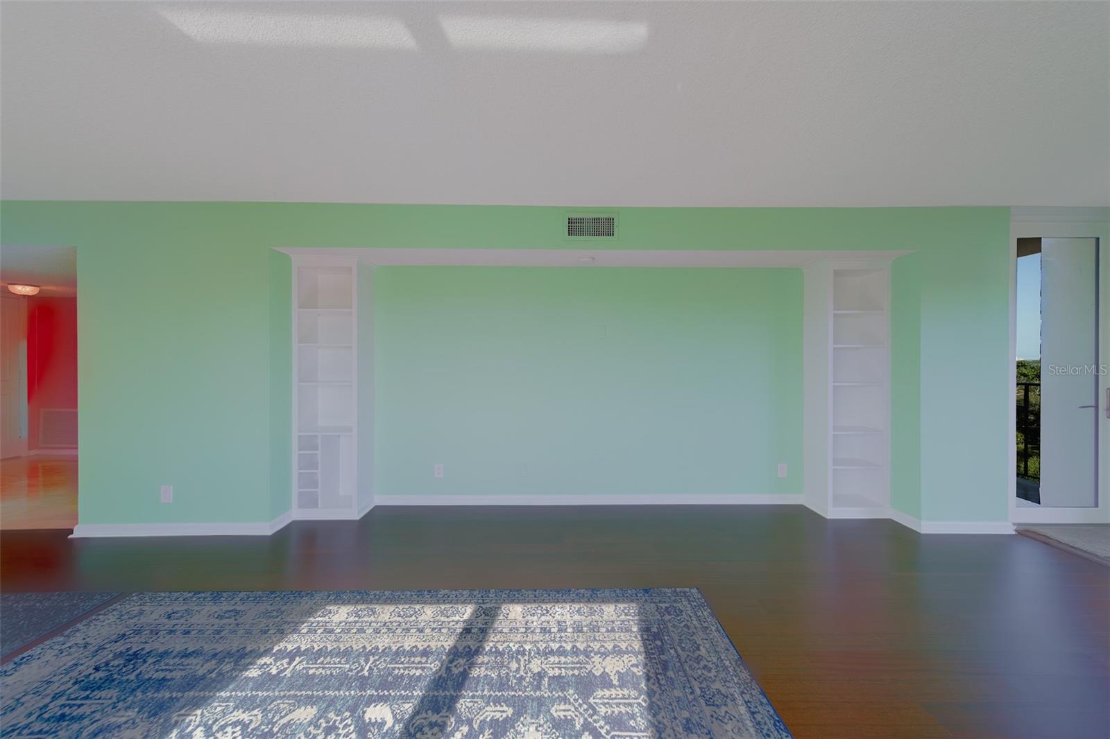Image 14 of 65 For 220 Belleview Boulevard 504