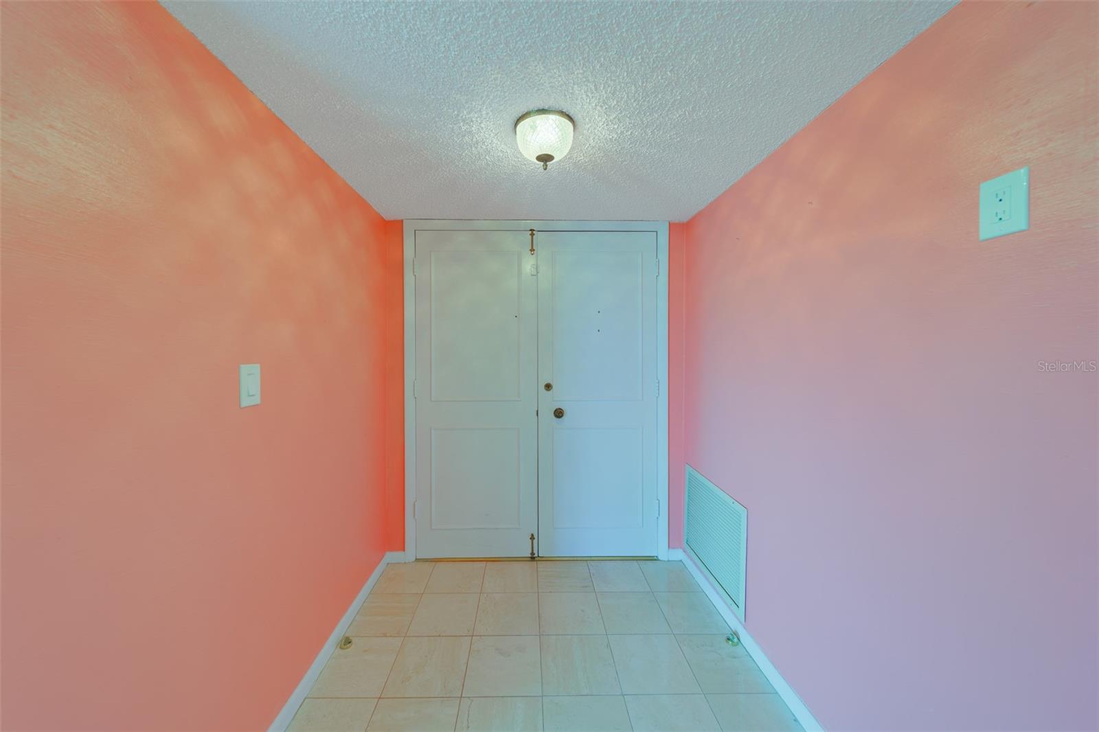 Image 37 of 65 For 220 Belleview Boulevard 504