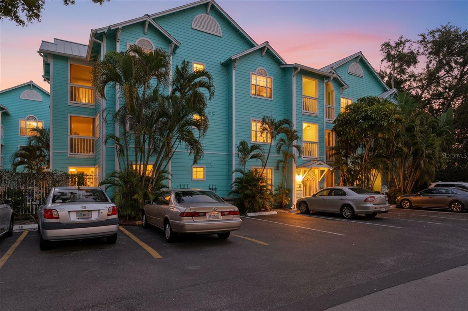 Details for 3002 Cleveland Street E10, TAMPA, FL 33609