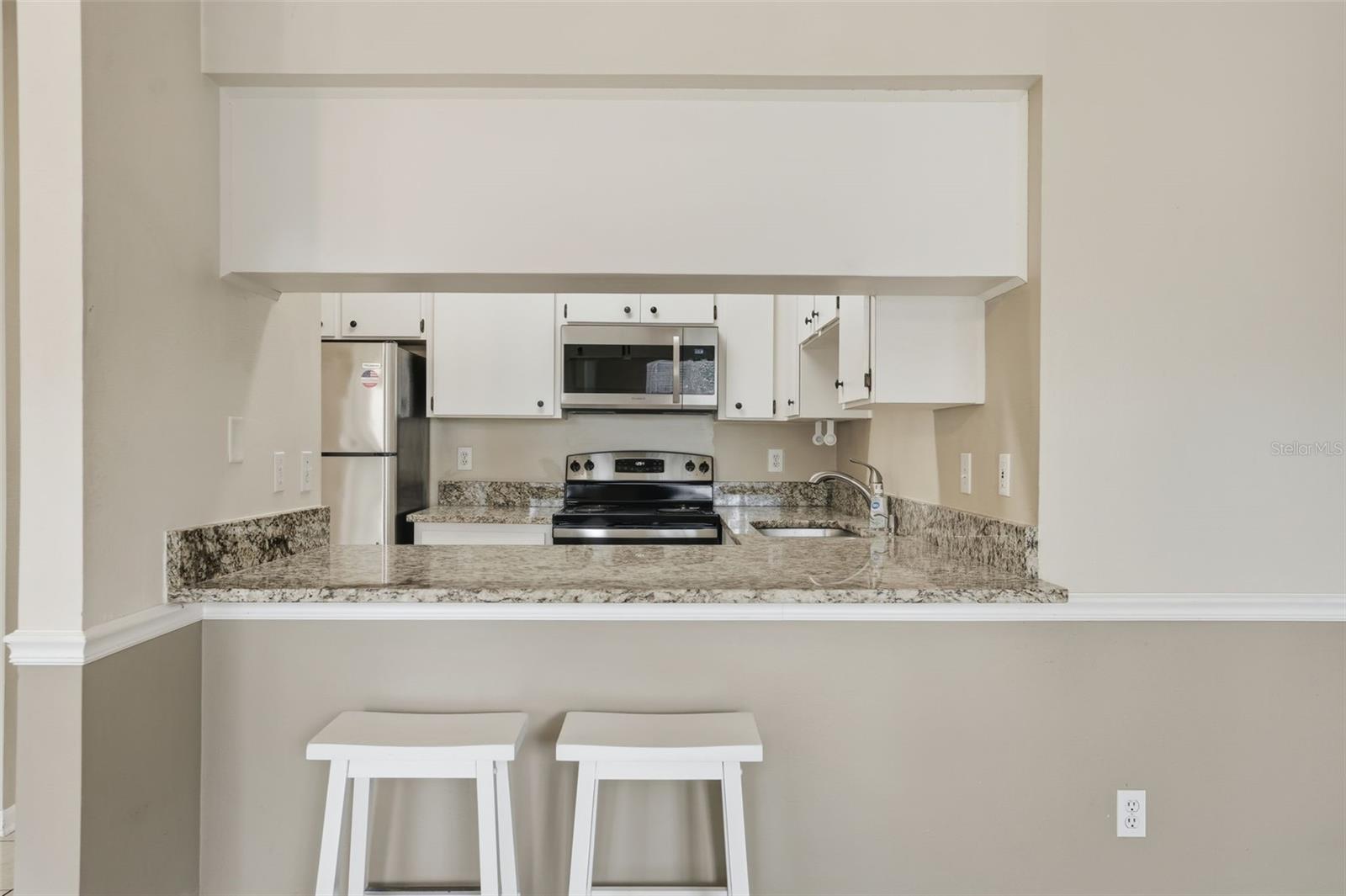 Image 13 of 26 For 3002 Cleveland Street E10