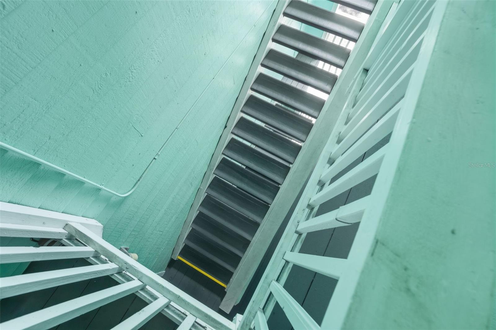 Image 3 of 26 For 3002 Cleveland Street E10