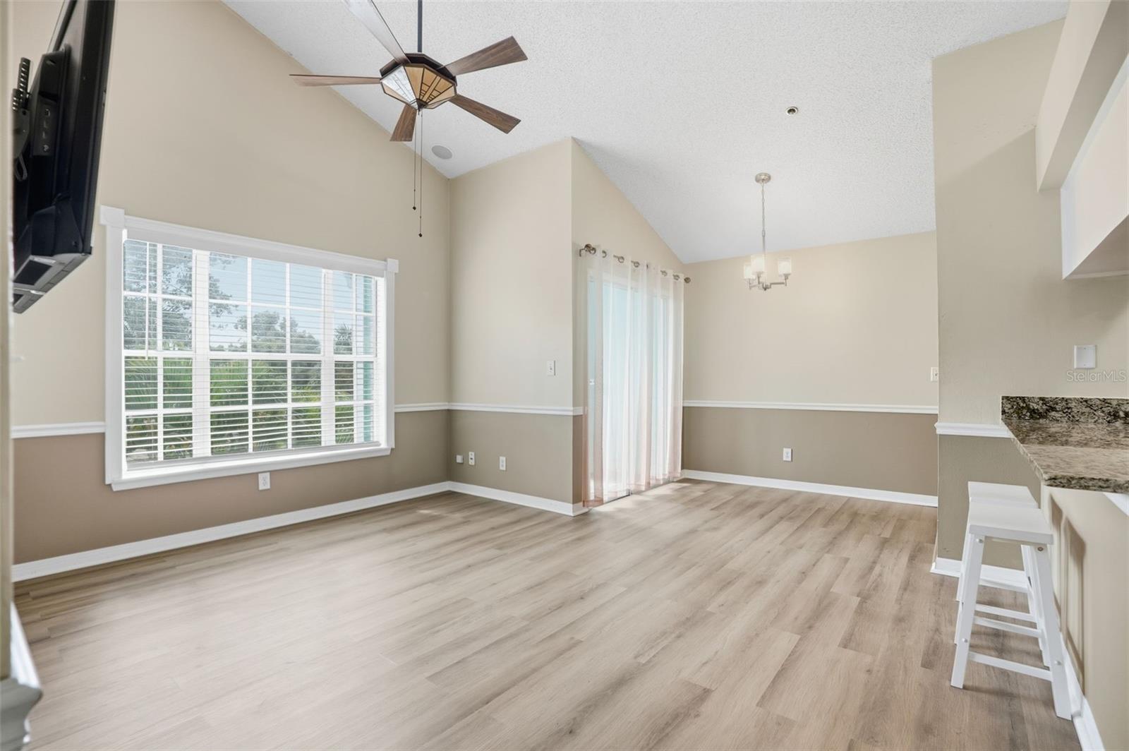 Image 7 of 26 For 3002 Cleveland Street E10