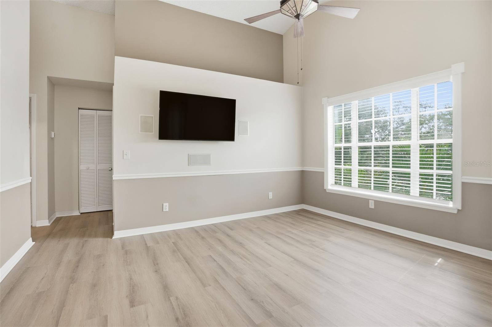 Image 8 of 26 For 3002 Cleveland Street E10