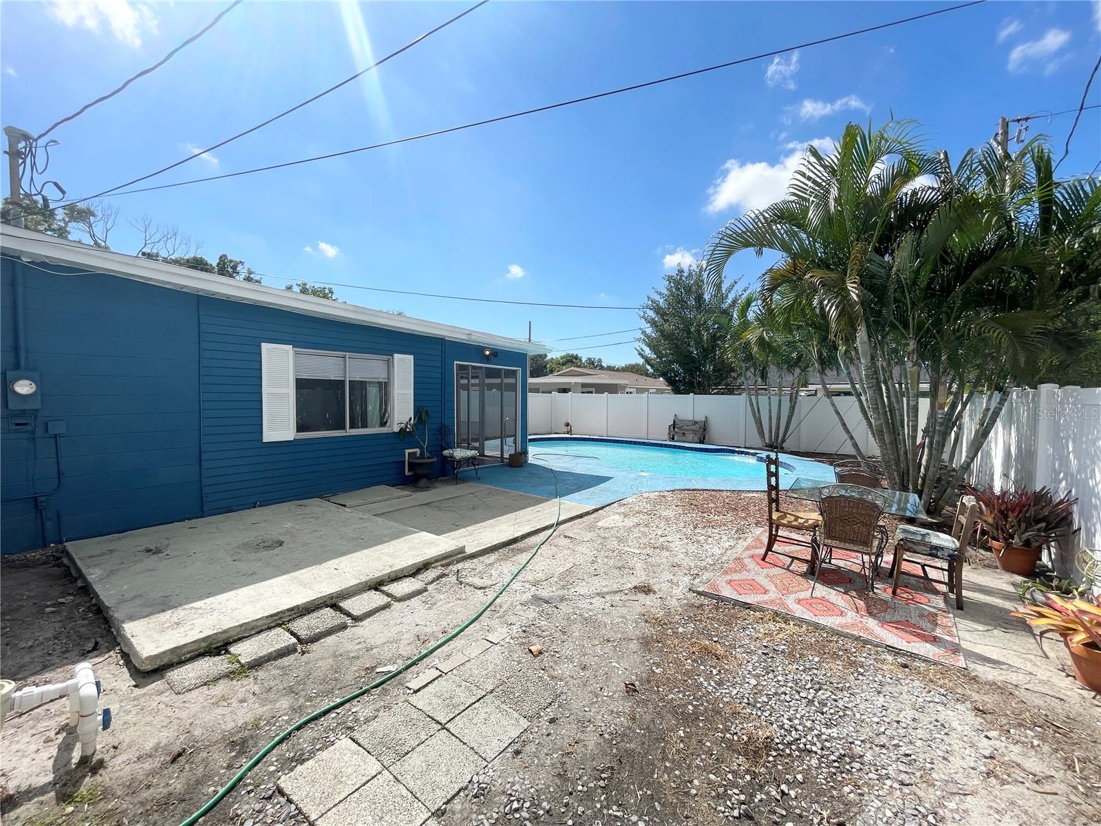 Image 21 of 22 For 3428 Ithaca Street N