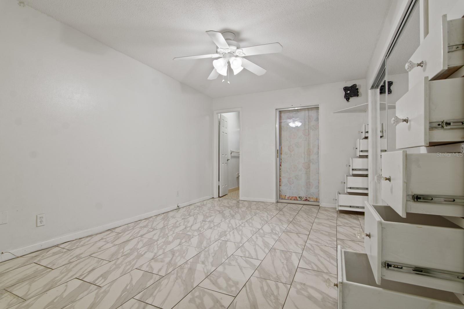 Image 18 of 36 For 11200 102nd Avenue 154