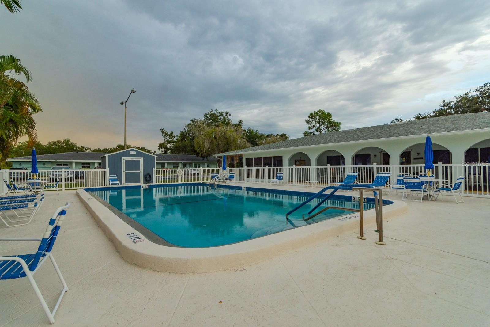 Image 29 of 36 For 11200 102nd Avenue 154