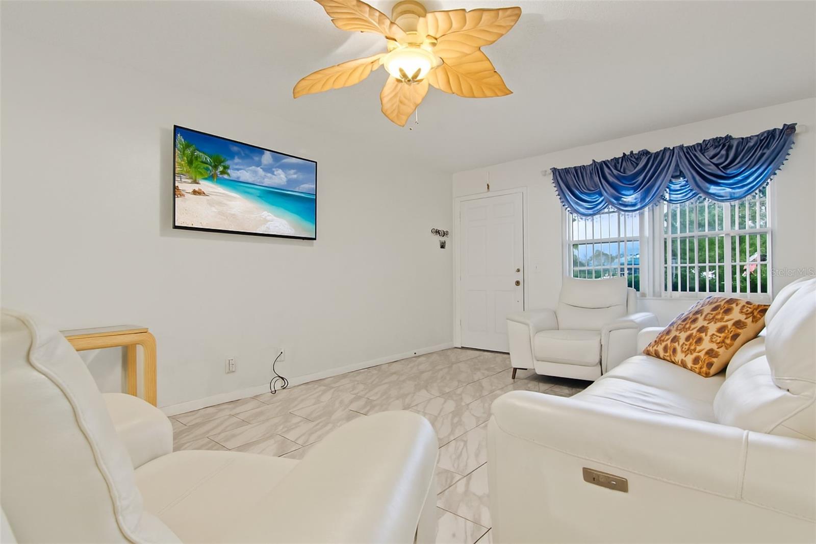 Image 4 of 36 For 11200 102nd Avenue 154