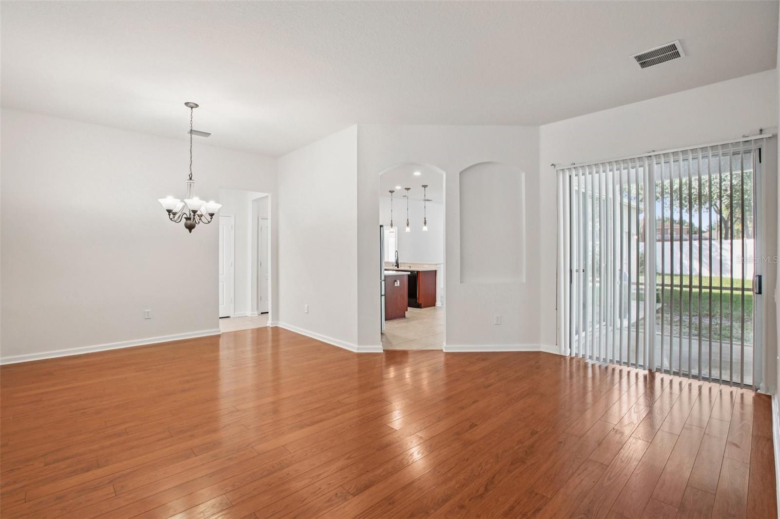 Image 18 of 51 For 1804 Prairie Grass Lane