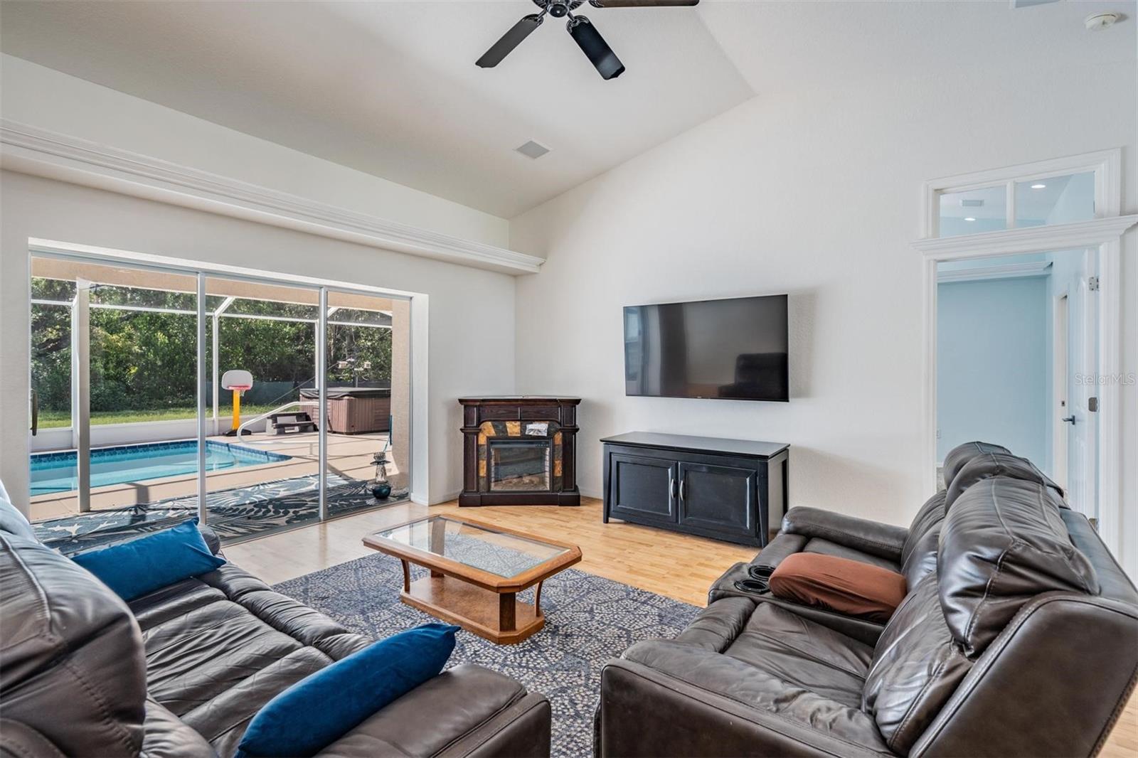 Image 12 of 33 For 3125 Ellington Way