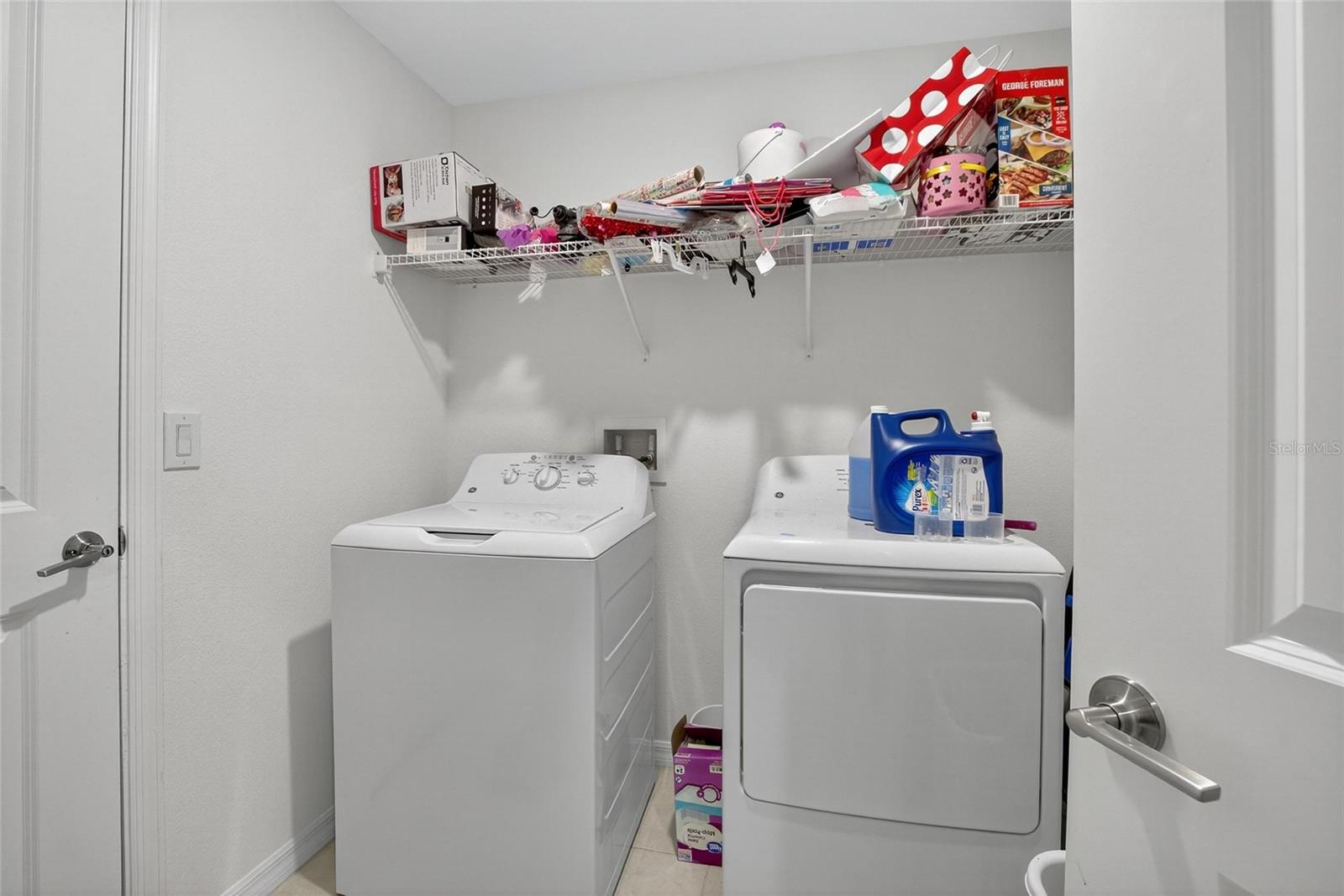 Image 18 of 66 For 1748 Red Loop