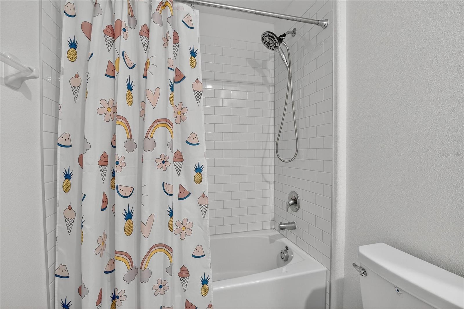 Image 27 of 66 For 1748 Red Loop