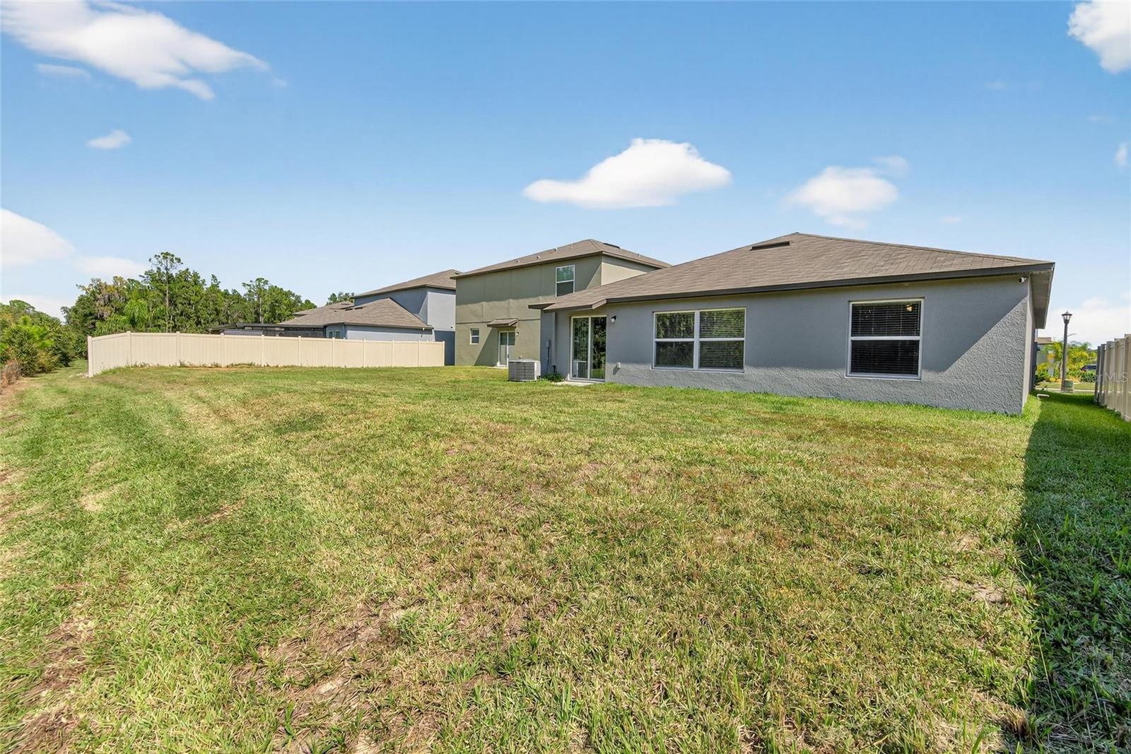 Image 36 of 66 For 1748 Red Loop