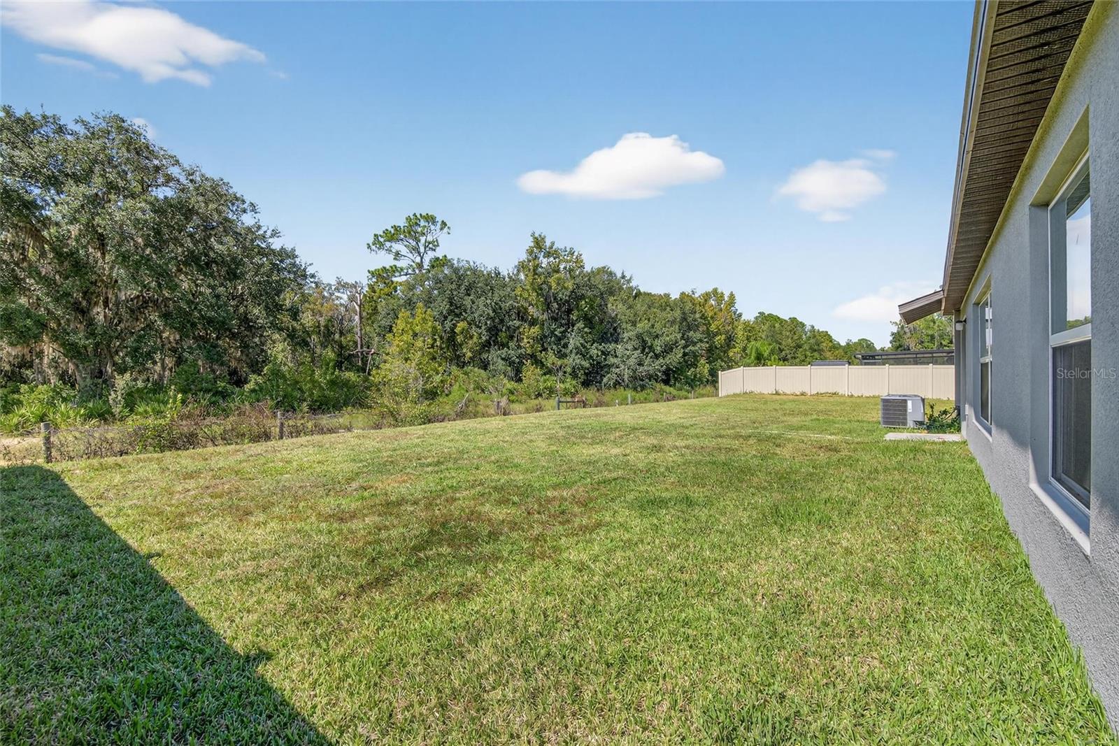 Image 41 of 66 For 1748 Red Loop