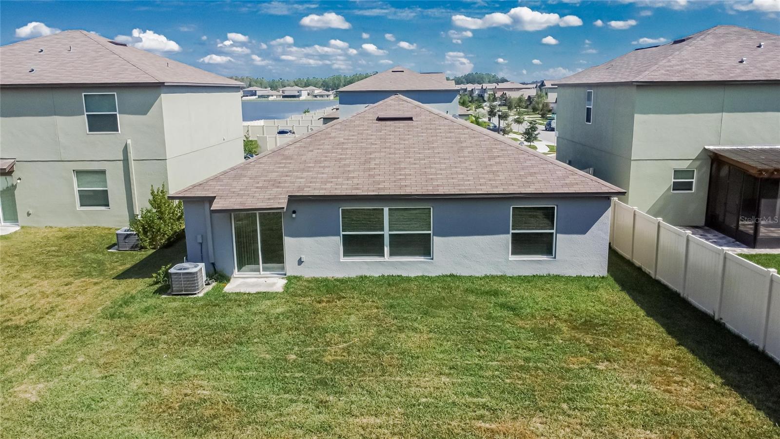 Image 42 of 66 For 1748 Red Loop