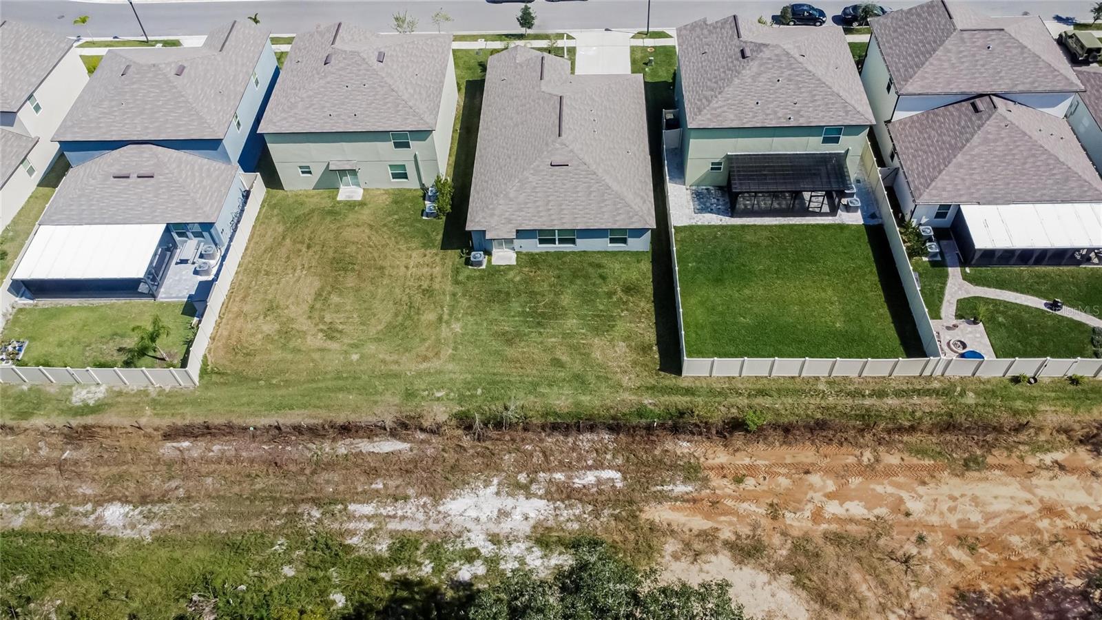 Image 44 of 66 For 1748 Red Loop