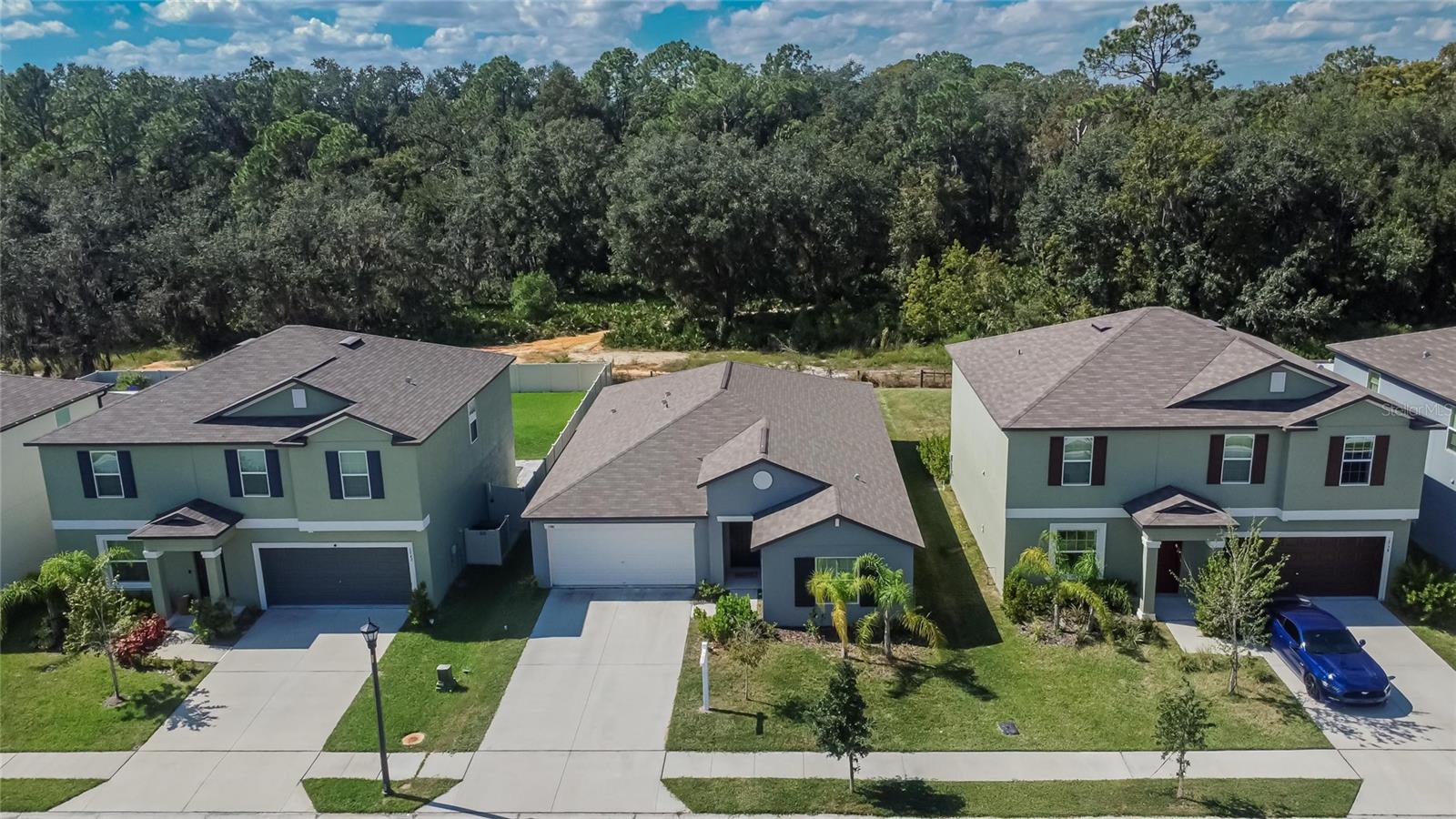 Image 58 of 66 For 1748 Red Loop