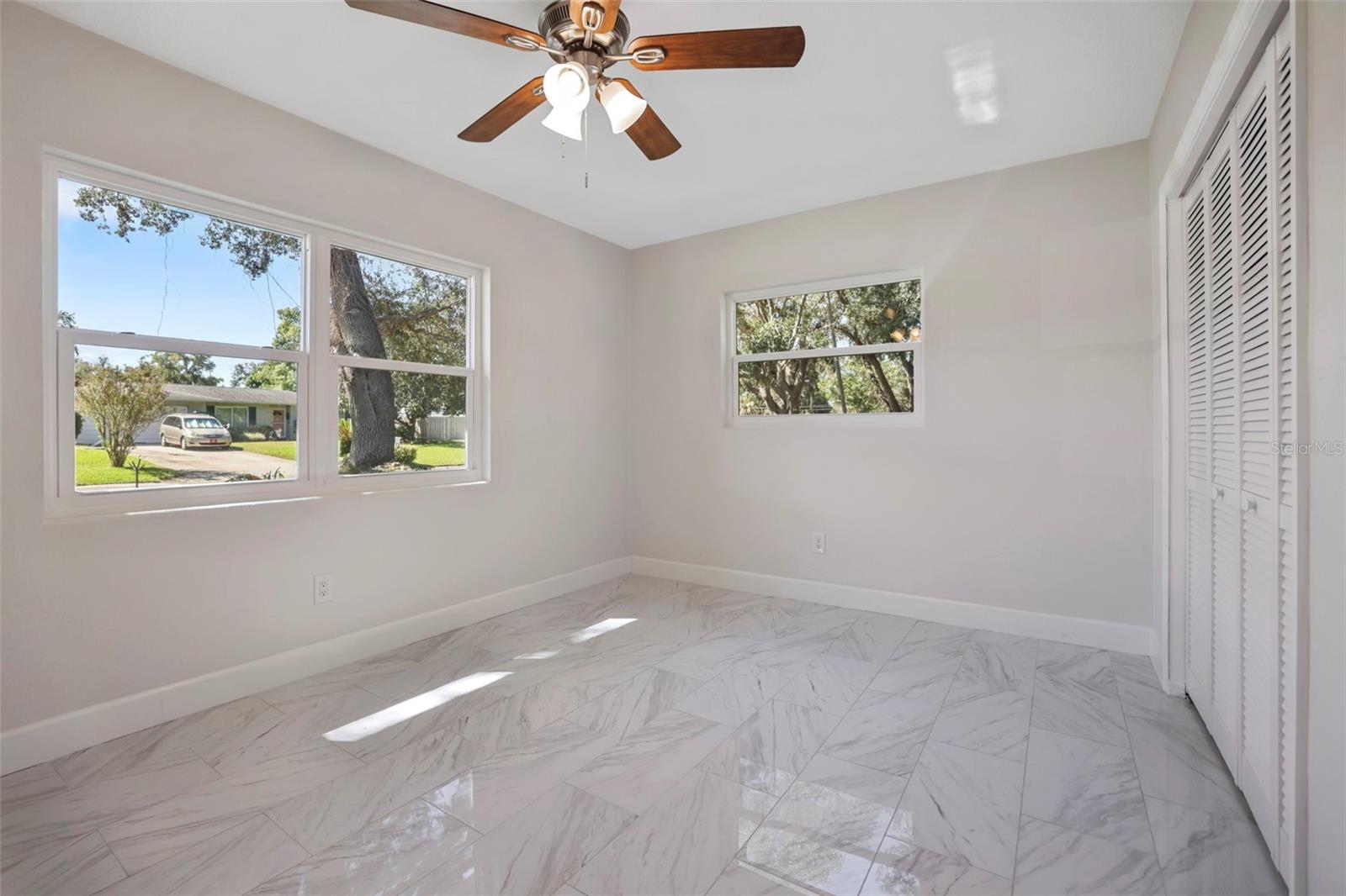 Image 11 of 38 For 2014 Pinehurst Drive