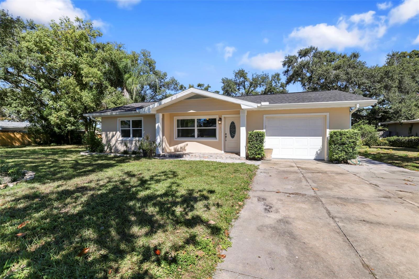 Image 35 of 38 For 2014 Pinehurst Drive