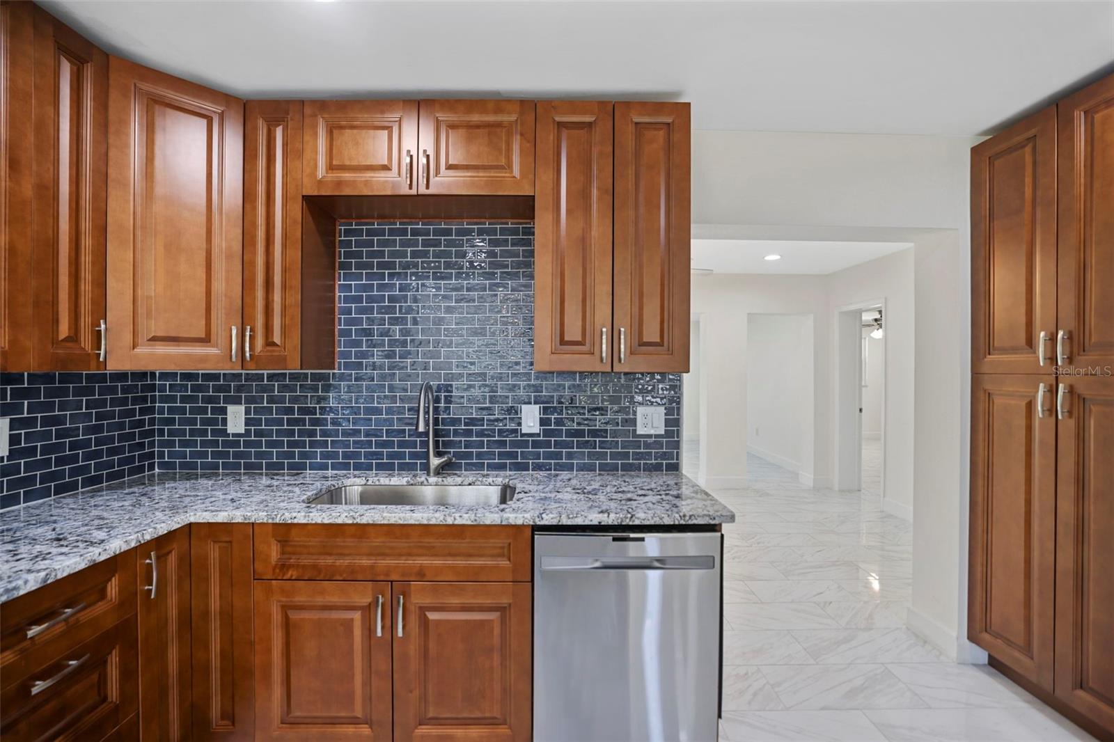 Image 4 of 38 For 2014 Pinehurst Drive