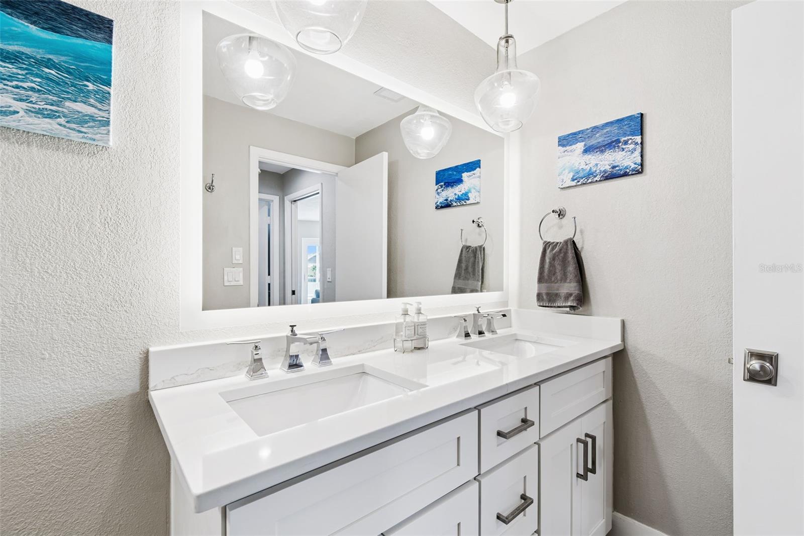 Listing photo id 27 for 320 Belle Isle Avenue