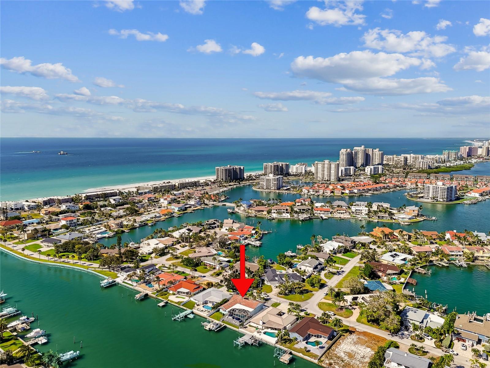 Listing photo id 1 for 320 Belle Isle Avenue