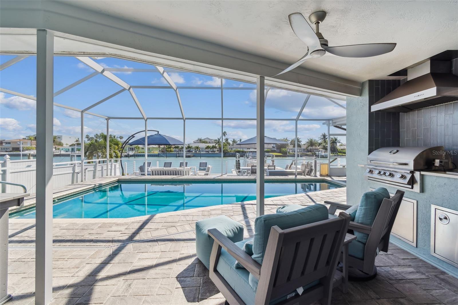 Listing photo id 40 for 320 Belle Isle Avenue