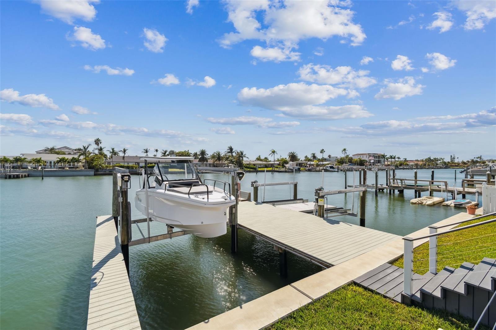 Listing photo id 55 for 320 Belle Isle Avenue