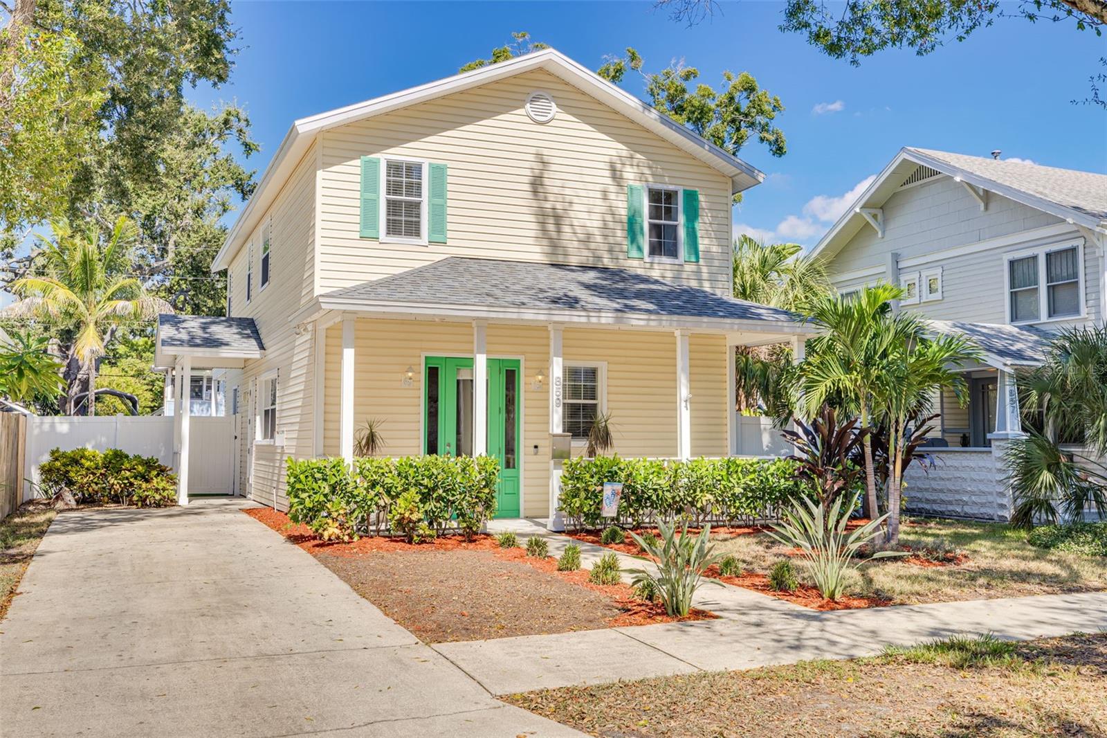 Image 2 of 38 For 859 23rd Avenue N