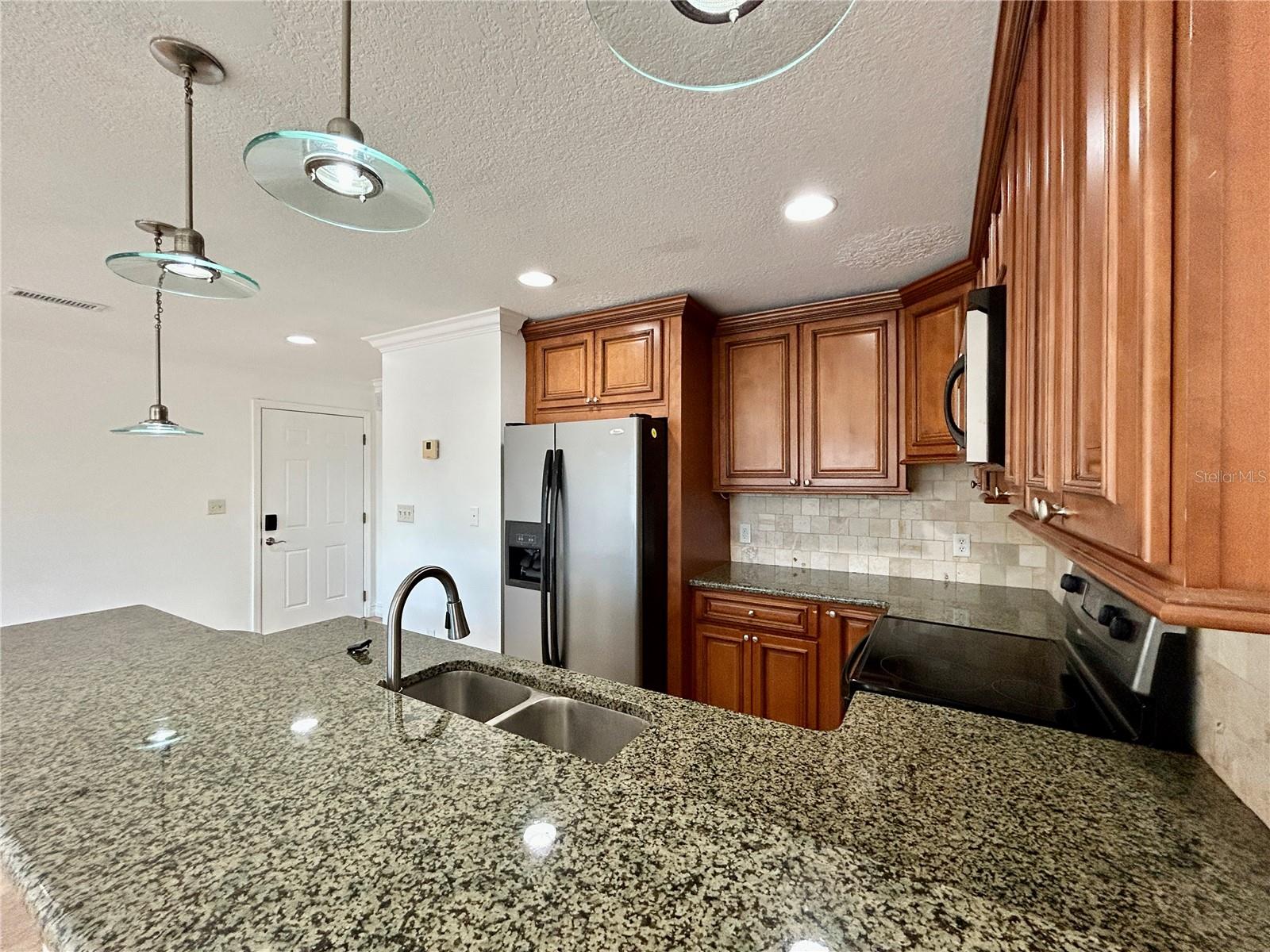 Image 7 of 19 For 116 143rd Avenue E A