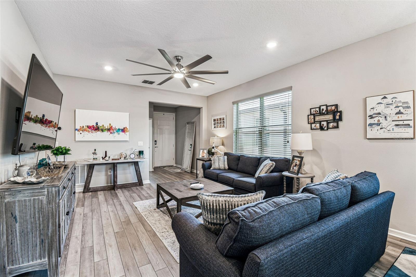 Image 10 of 91 For 19437 Ship Wheel Way